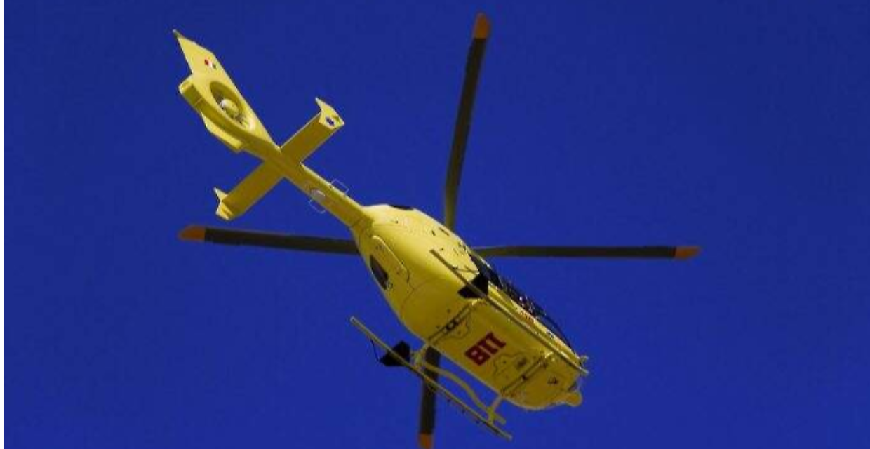 Operaio cade da una scala durante il lavoro: intervento dell&rsquo;elisoccorso a Pratrivero