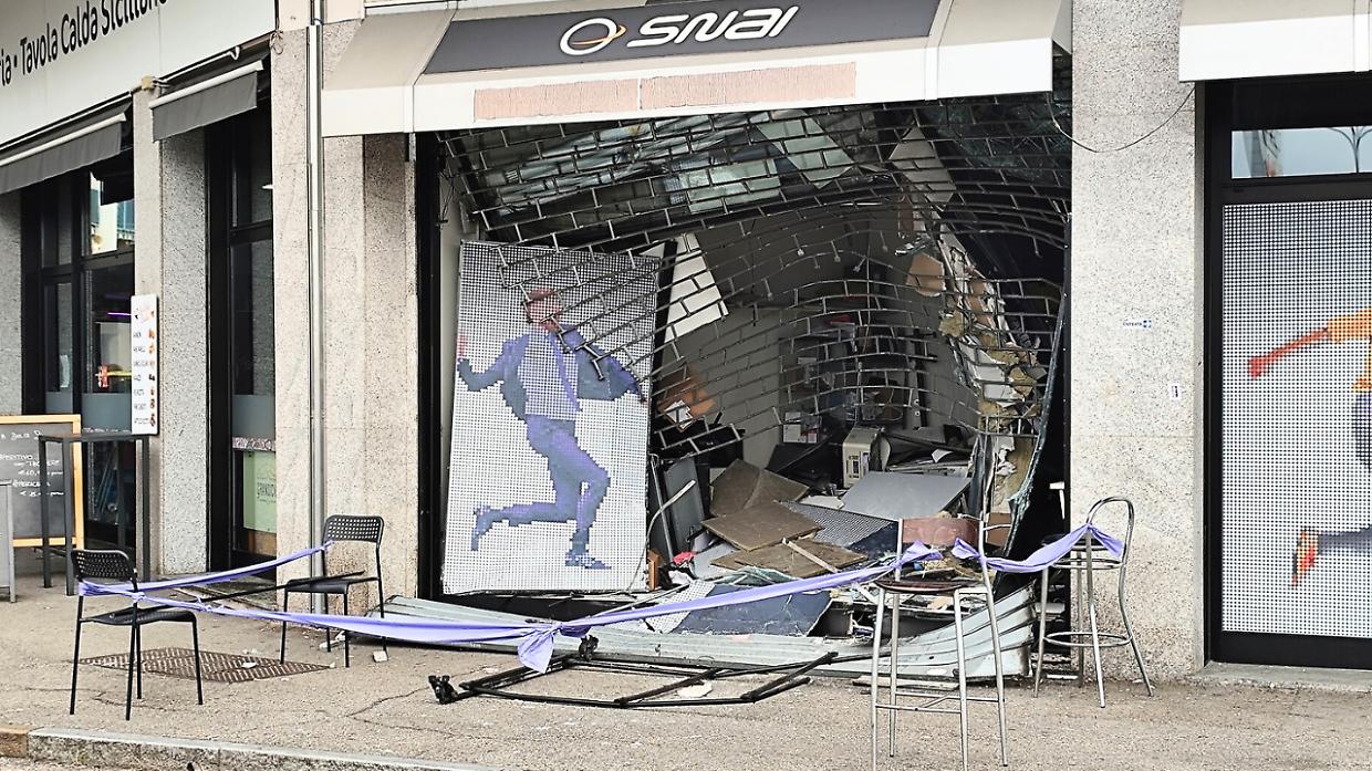 Emergenza spaccate, il sindaco chiede pi&ugrave; poliziotti: &laquo;A Torino mancano 200 agenti&raquo;