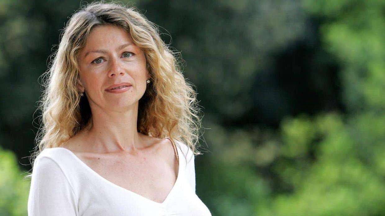 Perch&eacute; Amanda Sandrelli non porta il cognome di pap&agrave; Gino Paoli?