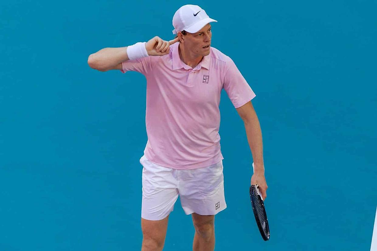 Jannik Sinner domina e per la quarta volta &egrave; in semifinale al Masters 1000 di Miami