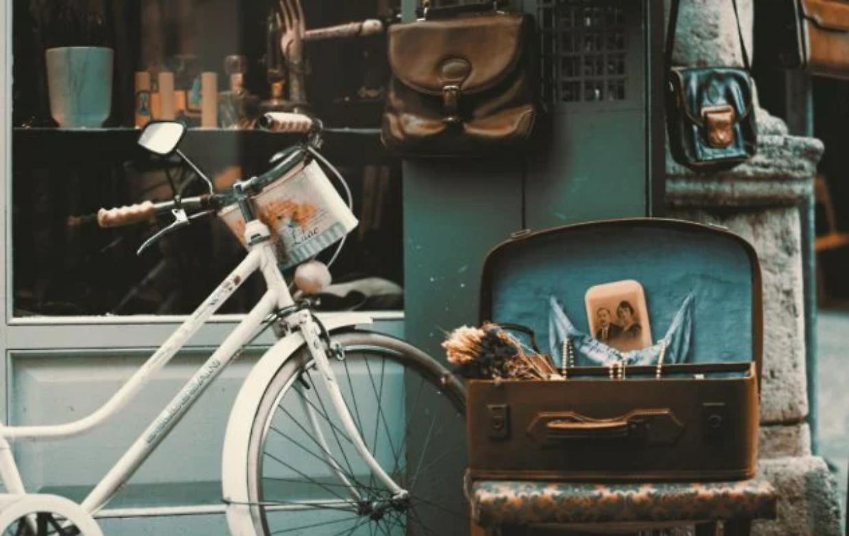 Torino, domenica tra libri rari e antiquariato: tre mercatini da non perdere