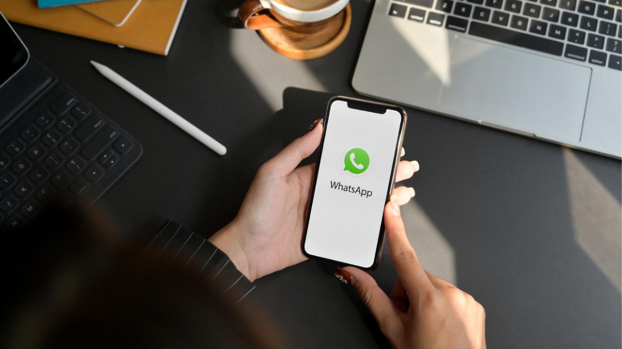 Truffa del dentista su WhatsApp: il messaggio che potrebbe svuotarti il conto