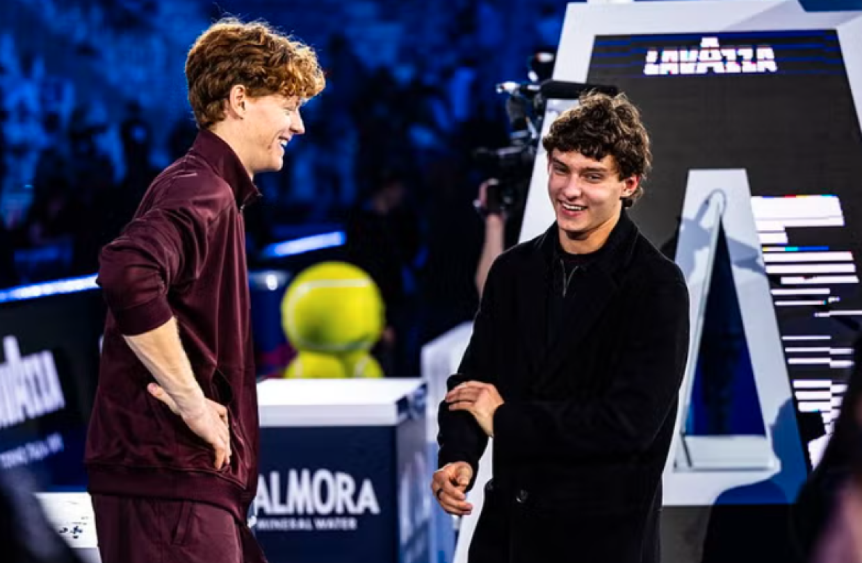 Kimi Antonelli carica Sinner: messaggio prima della finale di Miami e sogni azzurri