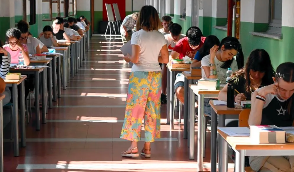 Maturit&agrave; 2026: rivoluzione per gli studenti, ma restano solo le briciole per i docenti