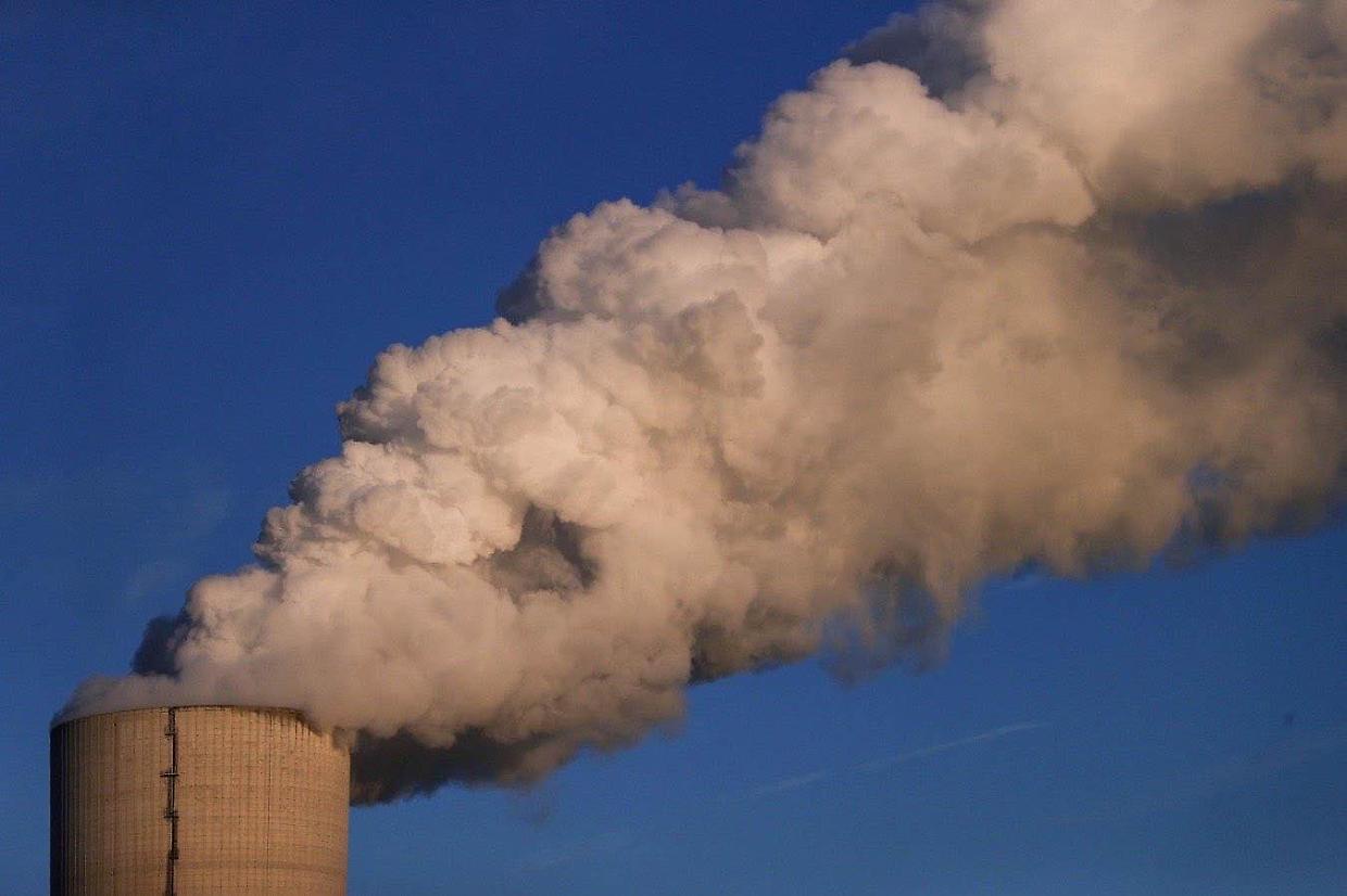 Crisi energetica, l&rsquo;Italia rinvia lo stop al carbone: utilizzo possibile fino al 2038