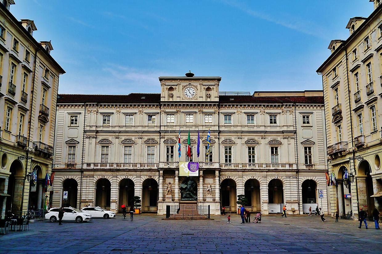 Torino rilancia l&rsquo;inclusione: bandi riaperti, pi&ugrave; case e reti solidali per chi &egrave; in fragilit&agrave;