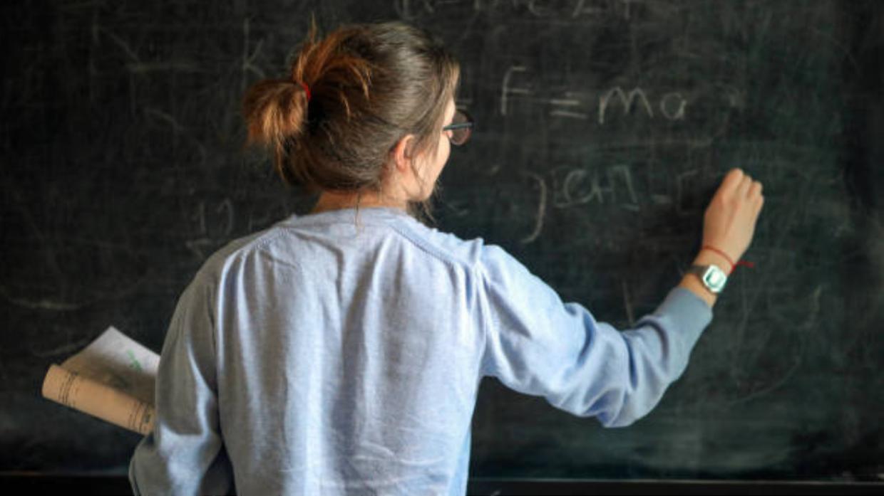 Storico rinnovo per la scuola: stipendi pi&ugrave; alti fino a 460 euro