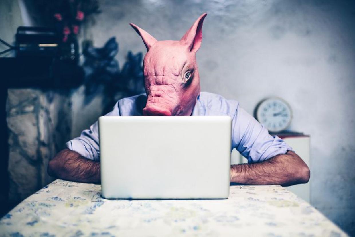 Pedopornografia, la Cassazione condanna a tre anni un torinese che molestava online minorenni