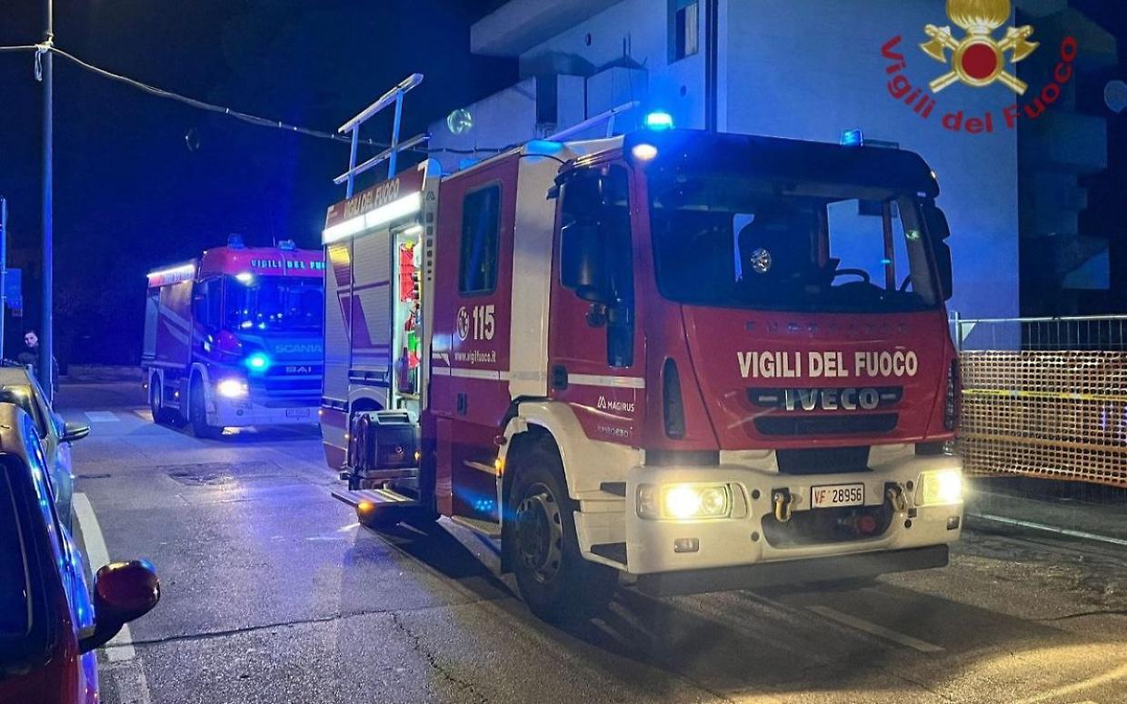 Incendio in un appartamento a Vercelli, morta una donna