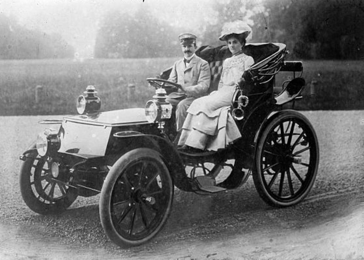 I Savoia su quattro ruote: a Racconigi la storia segreta dei Re al volante