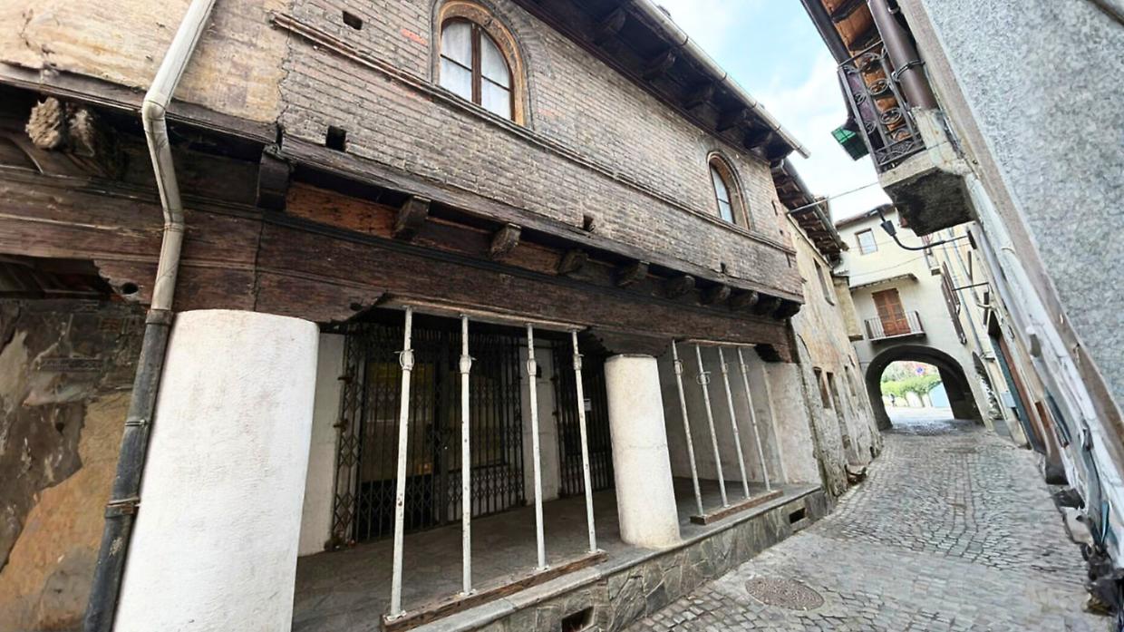 In vendita il gioiello che ispir&ograve; il Borgo Medievale di Torino. E il prezzo &egrave; da non credere