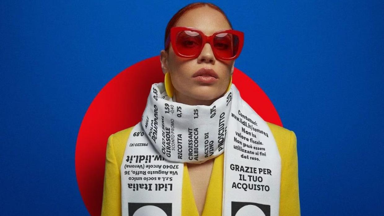 Lidl trasforma lo scontrino in fashion: il colpo di marketing &egrave; gi&agrave; virale
