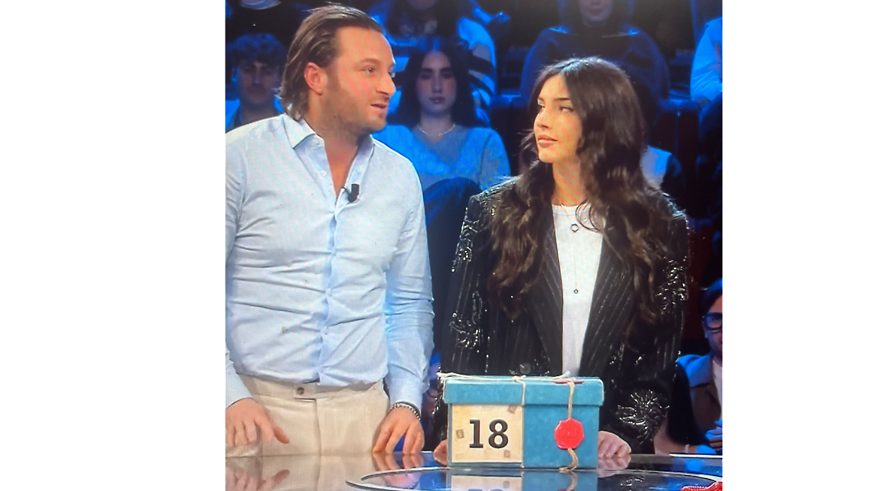 Affari Tuoi e il podio d'oro di Alessia da Brescia: il finale lascia tutti a bocca aperta
