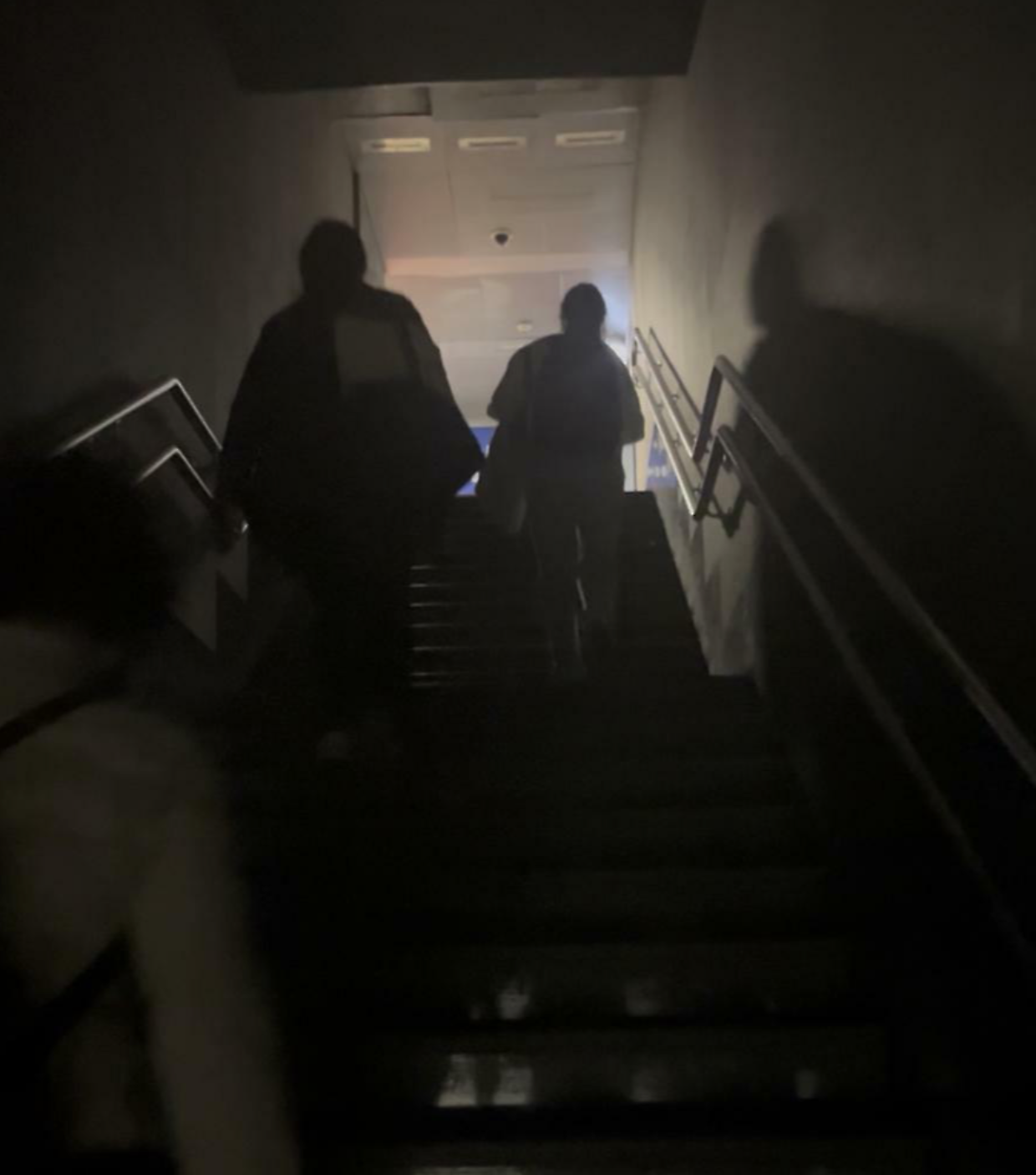 Torino, la stazione rimane la buio