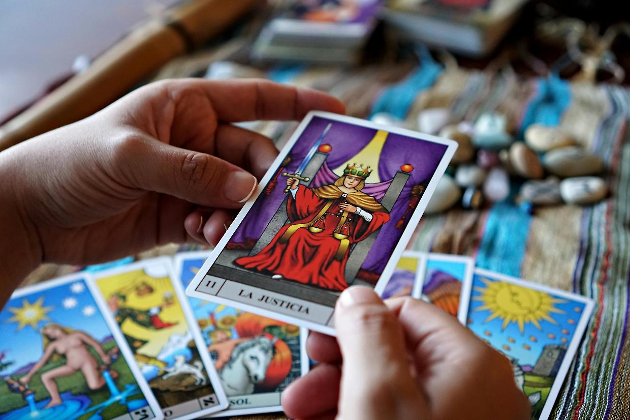 Mont&agrave;, serata evento in Biblioteca: i segreti dei tarocchi tra arte e mistero