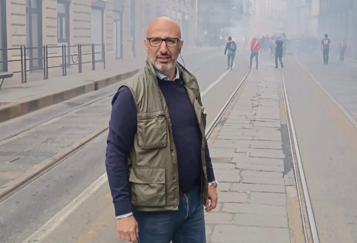 Antonio Gurgigno durante una delle tante manifestazioni, in via Accademia