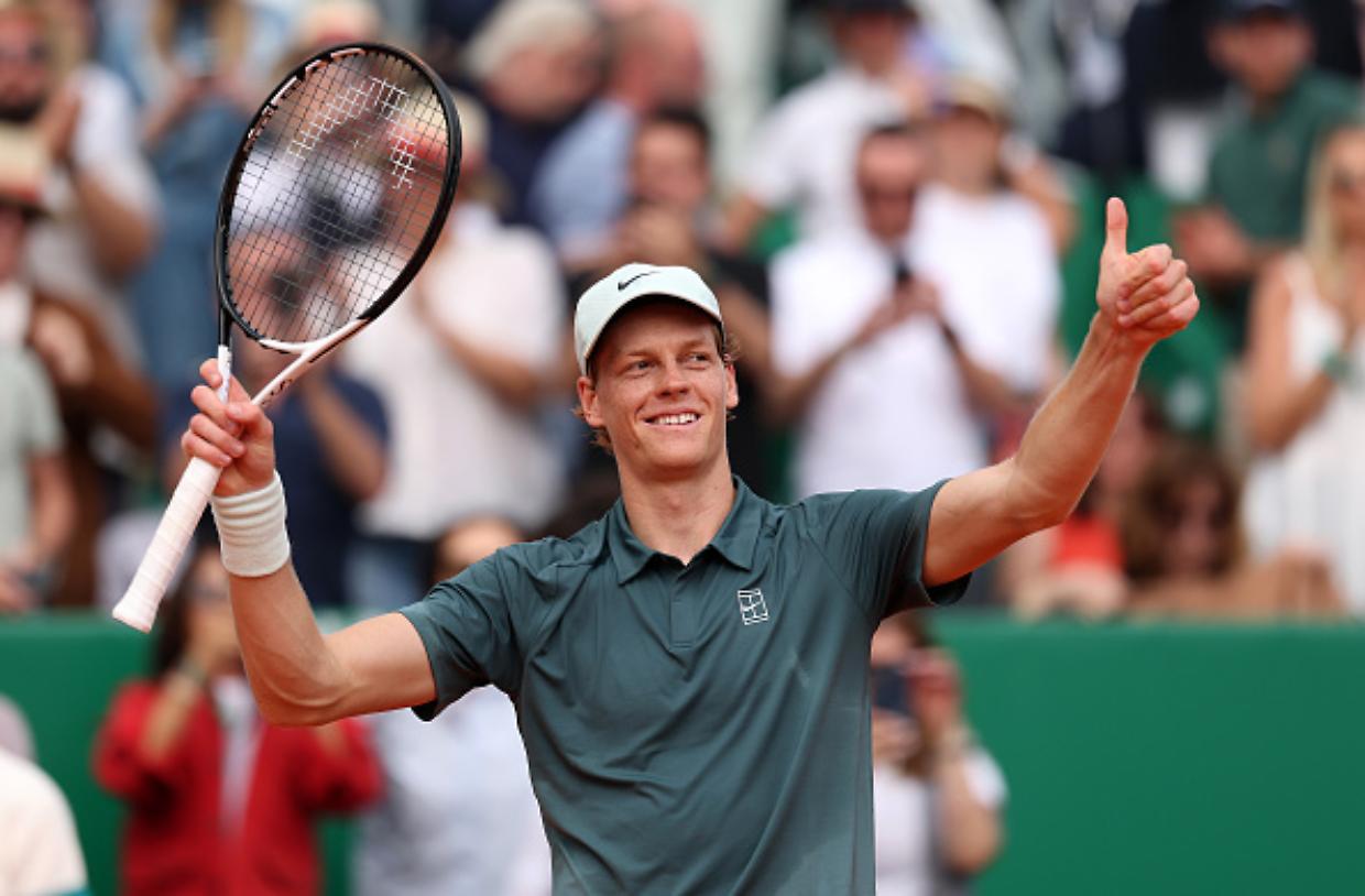 Sinner batte Alcaraz e si riprende il mondo