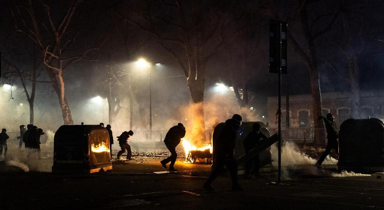 Askatasuna, stracci in aula &laquo;Sono delinquenti abituali e professionali&raquo;