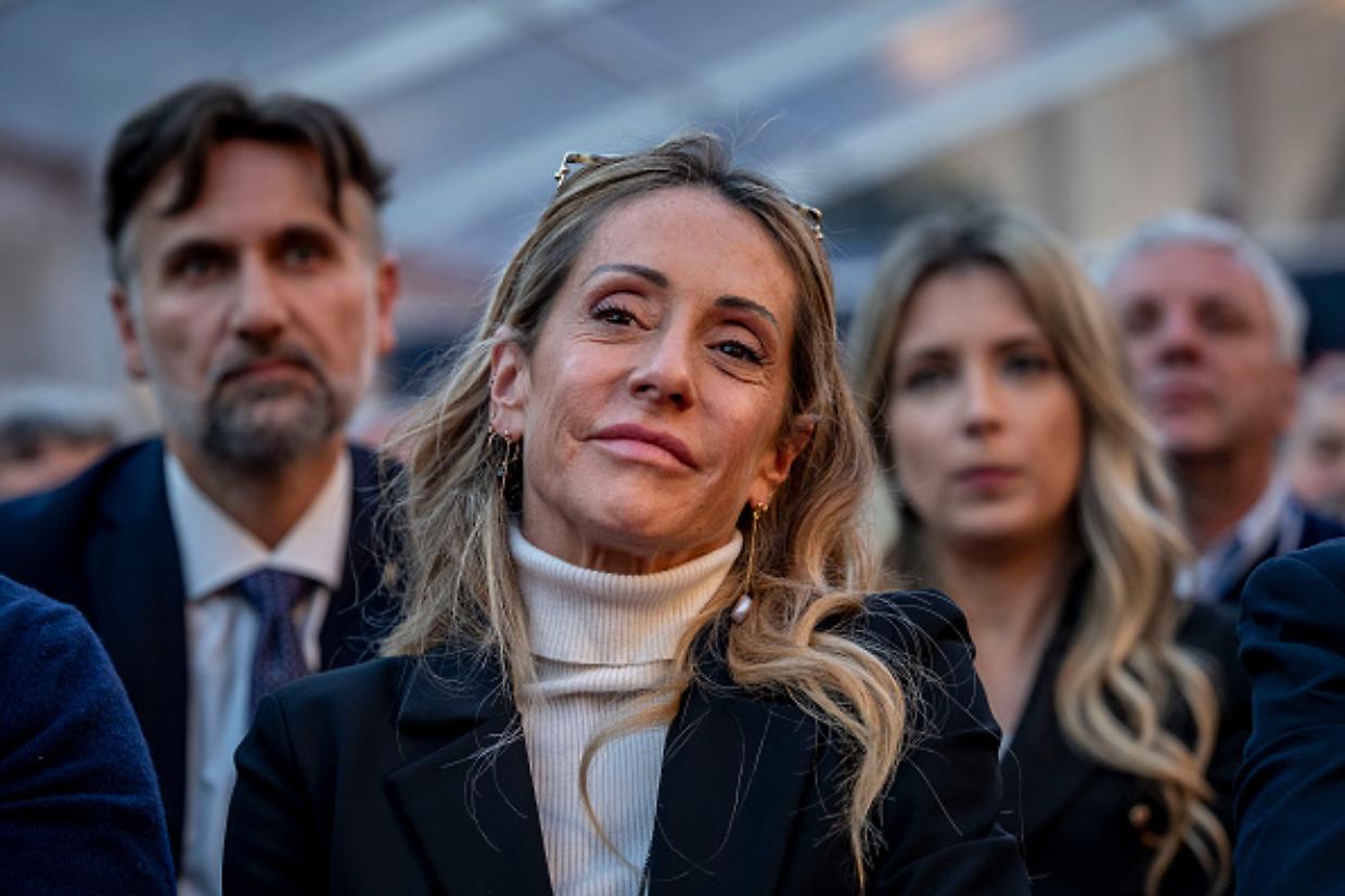 Meloni (Arianna) aduna FdI a Torino: sia l'incoronazione ufficiale di Marrone? 