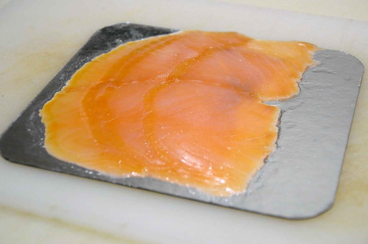 Rischio Listeria nel salmone: scatta il richiamo precauzionale nei supermercati Lidl