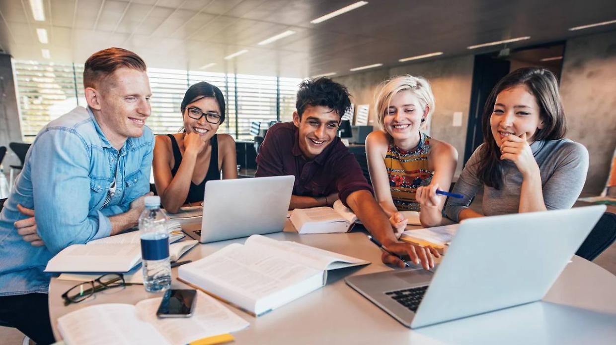 Universit&agrave; del Piemonte Orientale: nuovi concorsi per collaboratori e funzionari