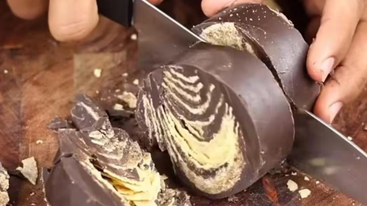 Patatine e cioccolato insieme? Il &ldquo;Pringles Chocolate Block&rdquo; conquista il web