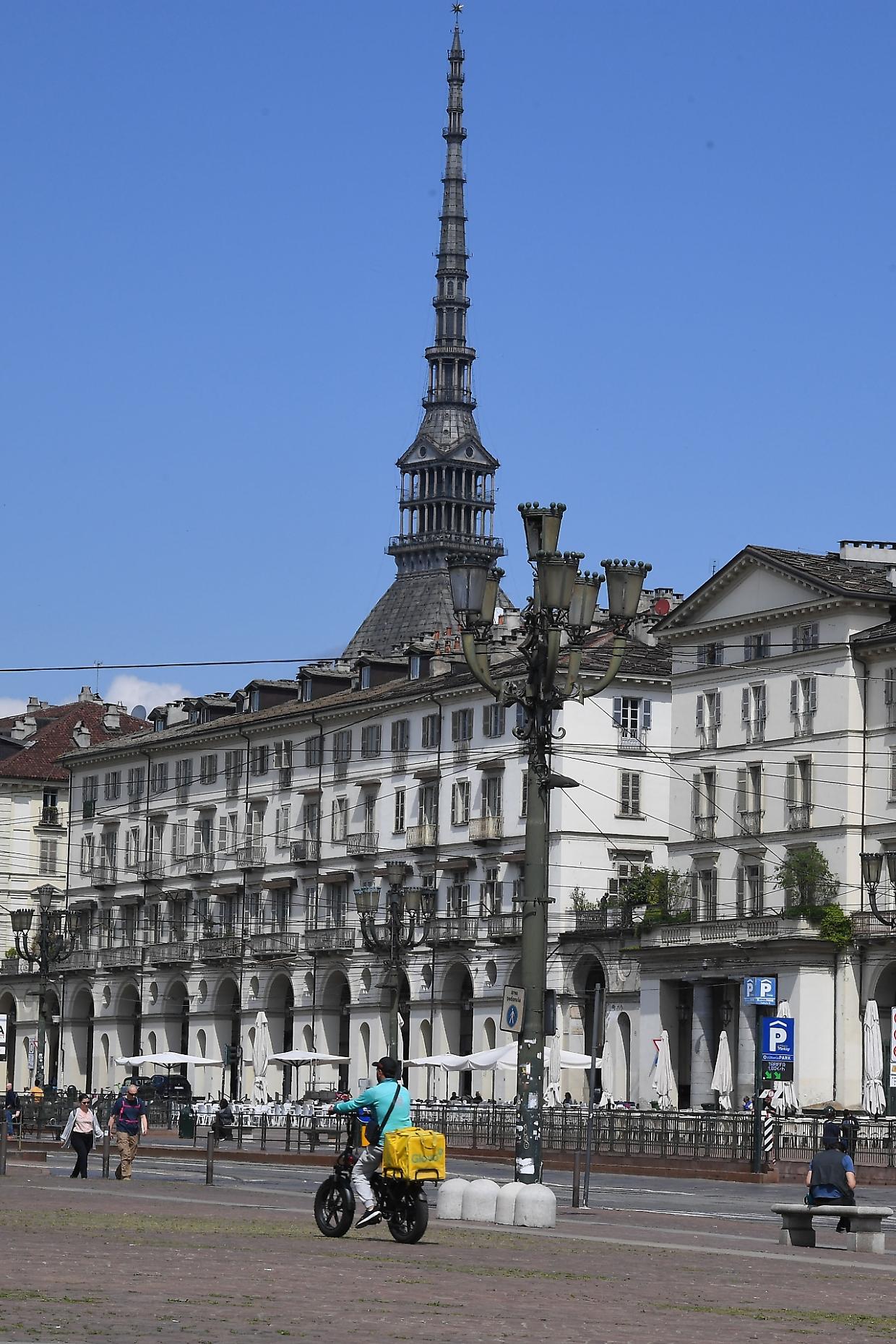 Gli infortuni? I rider non li denunciano: &laquo;Se ti fai male, non guadagni&raquo;