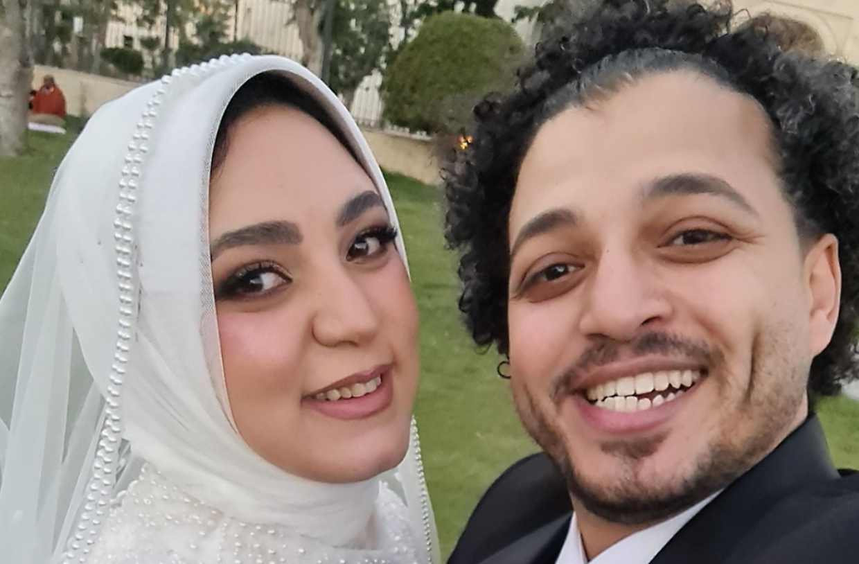 Adnan Salah Elsayed con la moglie Nourhan Aly