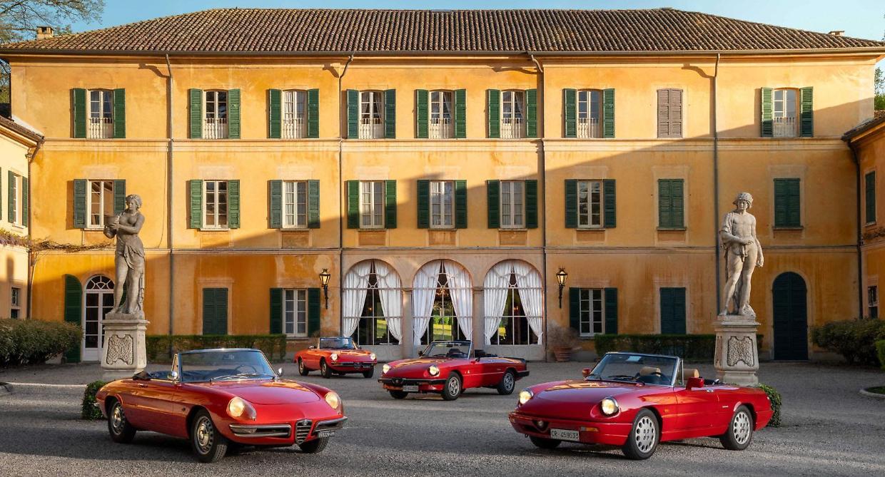 Alfa Romeo Spider compie 60 anni: ad Arese il mito del &ldquo;Duetto&rdquo;