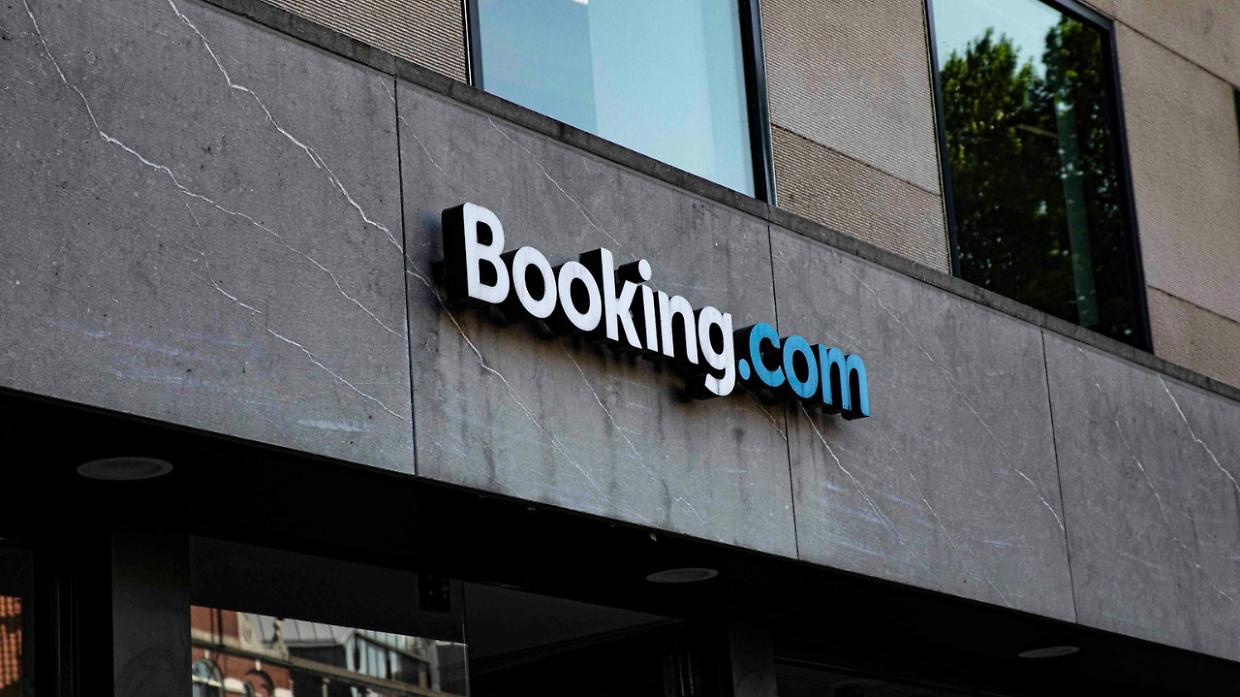 Booking sotto accusa: l&rsquo;Antitrust indaga sulla visibilit&agrave; &ldquo;a pagamento&rdquo; degli hotel