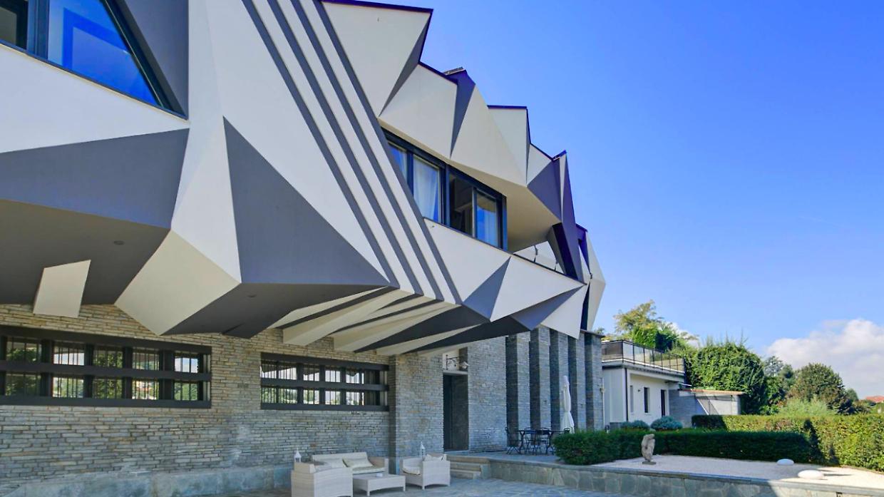 In vendita sul web Villa Mastroianni, capolavoro dell'architettura informale sulla collina torinese