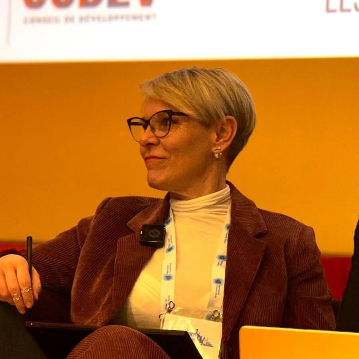 Torino, aggredita in auto la sindaca di Strambino dopo una lite per la precedenza