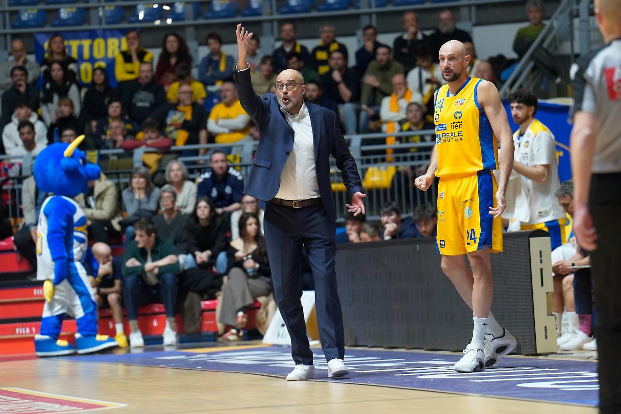 La Reale Mutua a Rieti, la vittoria varrebbe il primo turno dei play-in al Pala Gianni Asti