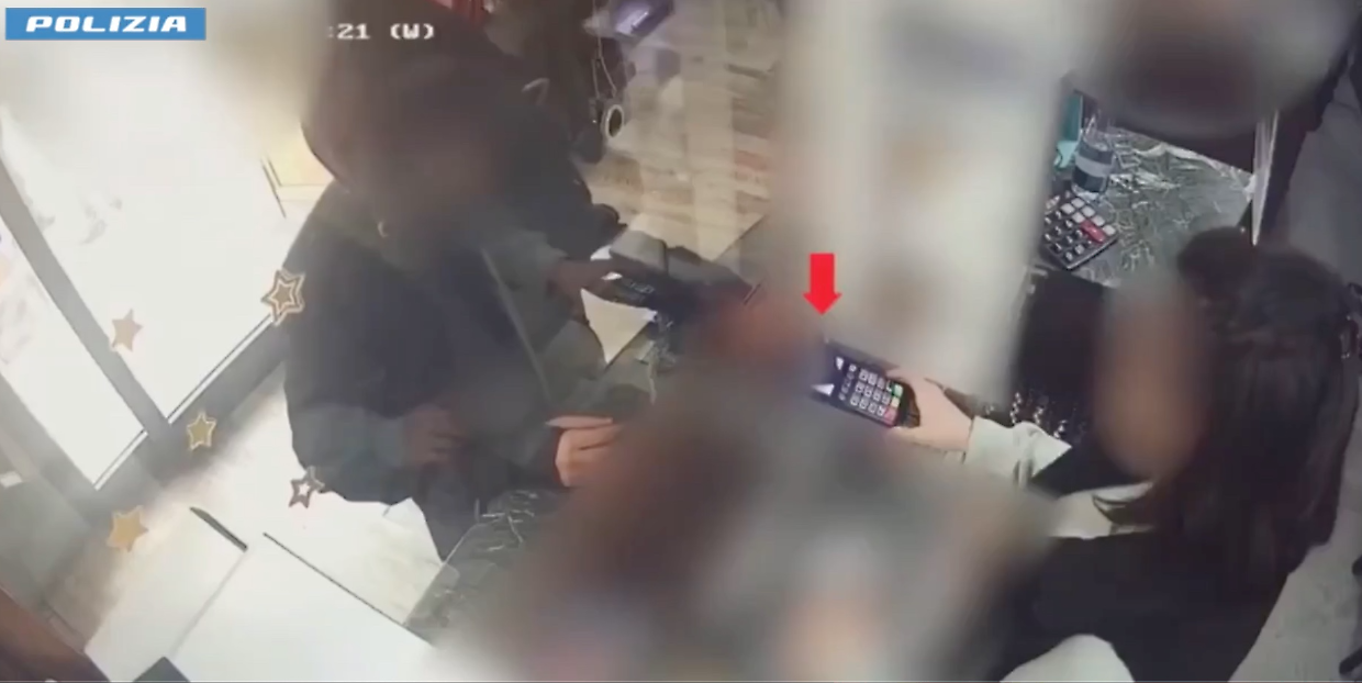 Le carte bancomat rubate sono state usate per effettuare diverse transazioni fraudolente