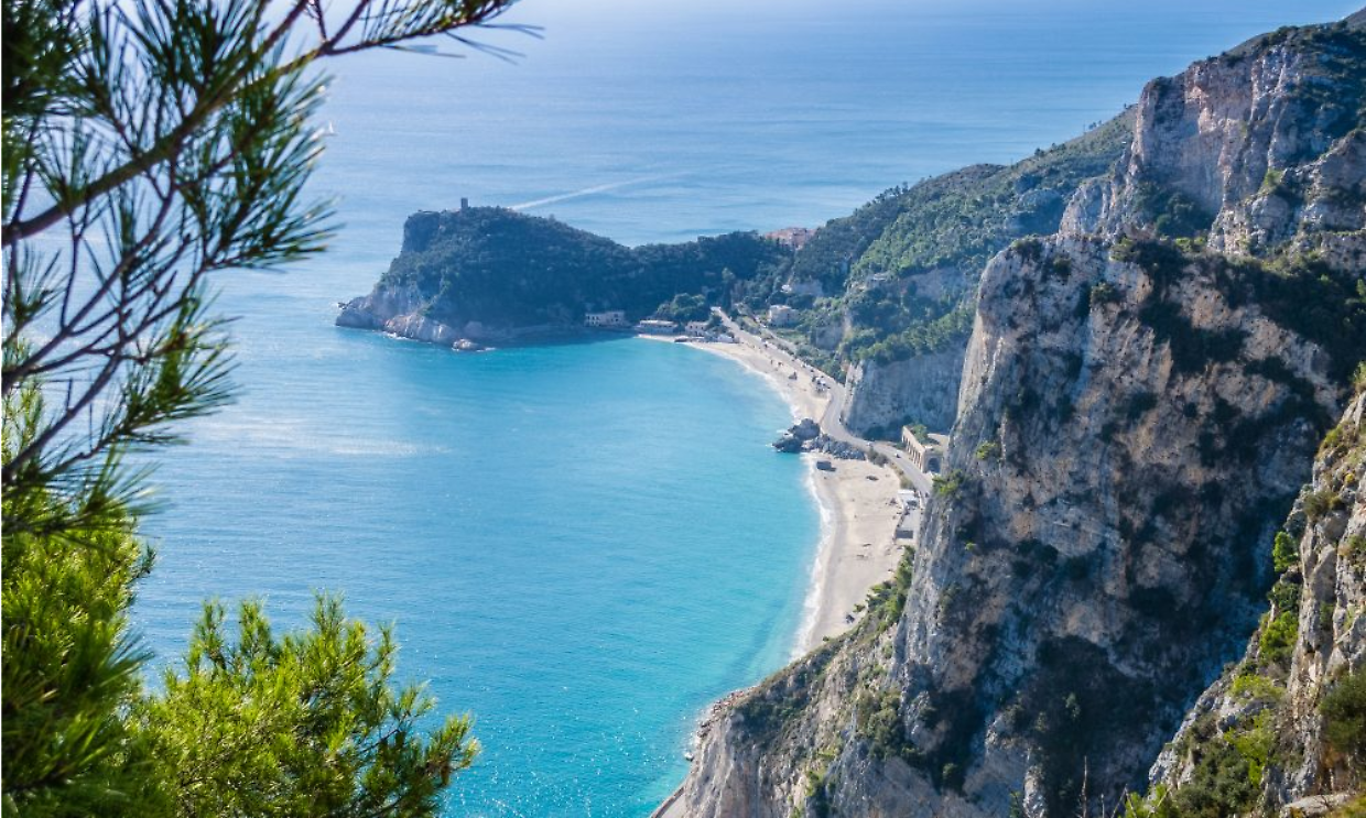 Fuga dalla citt&agrave;: le migliori spiagge libere e i sentieri tra Piemonte e Liguria
