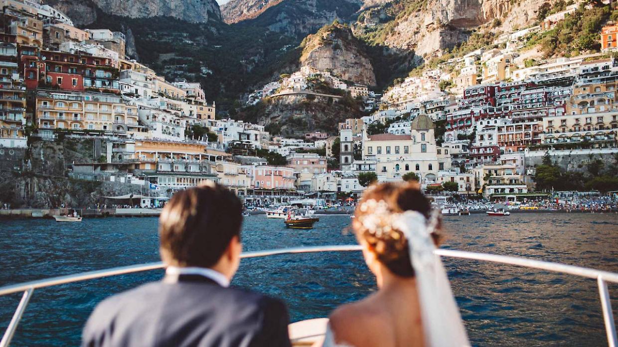 Matrimoni da sogno in Italia, ma il mercato trema: crolla il turismo nuziale dagli Stati Uniti