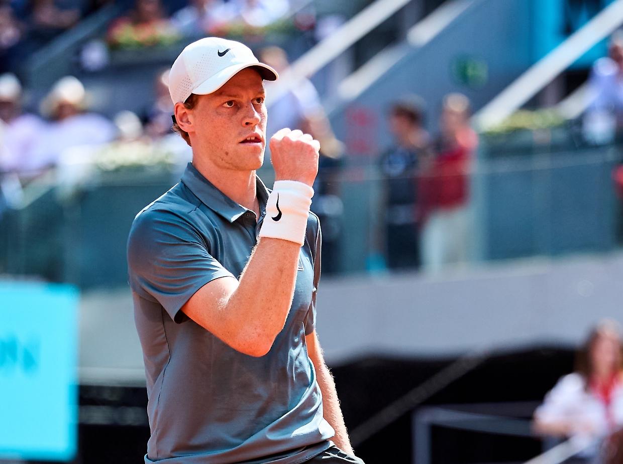 Jannik Sinner ancora avanti tutta, a Madrid batte Cameron Norrie ed &egrave; nei quarti