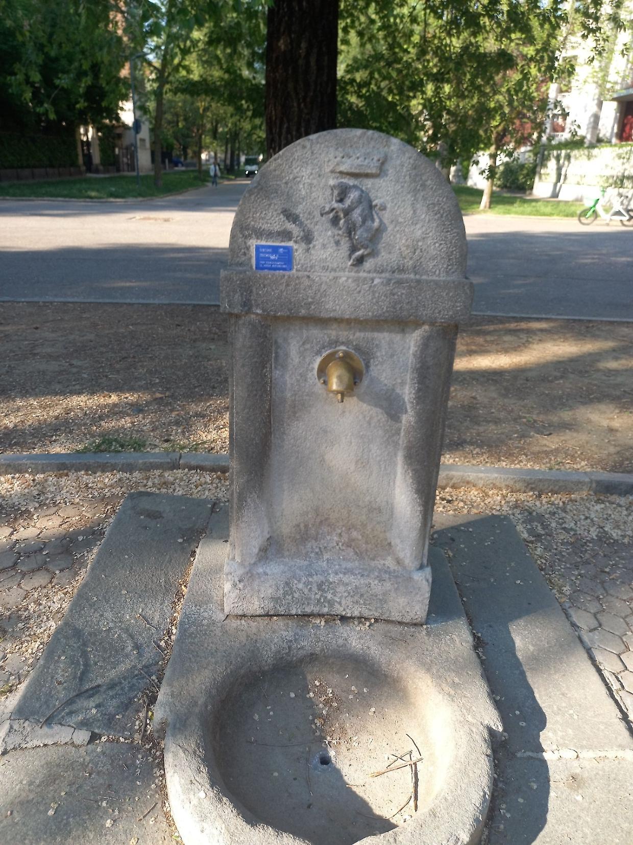 Crocetta, fontanella guasta da settembre