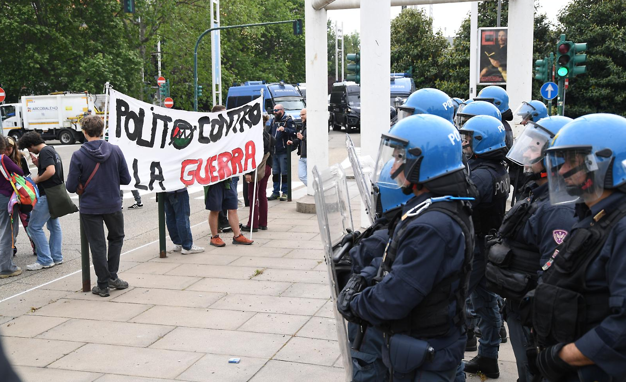 La contestazione davanti alle Ogr