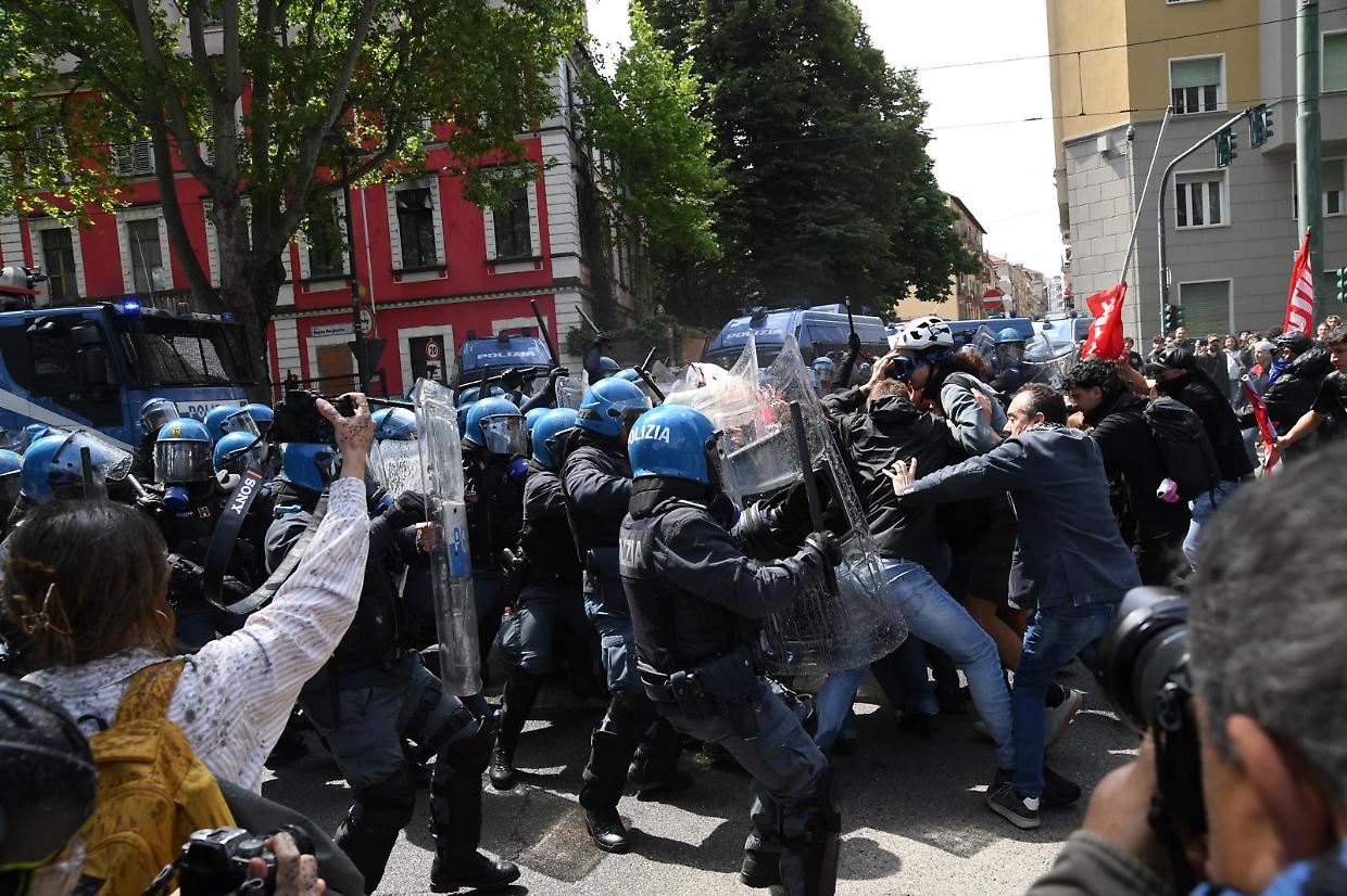 Primo Maggio a Torino, Zangrillo: &ldquo;Assalto organizzato contro lo Stato. Il DNA di Askatasuna &egrave; la violenza&rdquo;