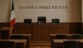 Spalma feci su chiesa e biblioteca: condannata 49enne di Carmagnola