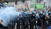 Il corteo Pro Pal, le cariche della polizia e il significato autentico del pacifismo