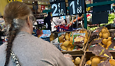Tornesi a caccia di offerte: ecco gli alimenti diventati "di lusso"