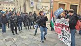 Tensione alla Cavallerizza blindata, studenti contestano la rettrice