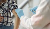 Influenza, oggi scattano le vaccinazioni. Ma si immunizza solo un anziano su due