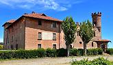 Questo castello è un monumento nazionale. Ed è in vendita su Internet