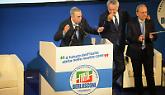 L'attacco di Gasparri al sindaco di Torino: "C'è chi la politica della casa la fa con Aska"