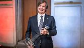 Intesa Sanpaolo, il ceo Carlo Messina premiato a Francoforte come "European Banker of the Year"