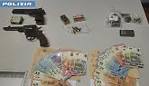 Mirafiori Sud, blitz della polizia: due 24enni arrestati per droga e armi nascoste