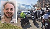 Sgasate e fuochi d'artificio. I biker salutano "Kekko", morto in via Sansovino